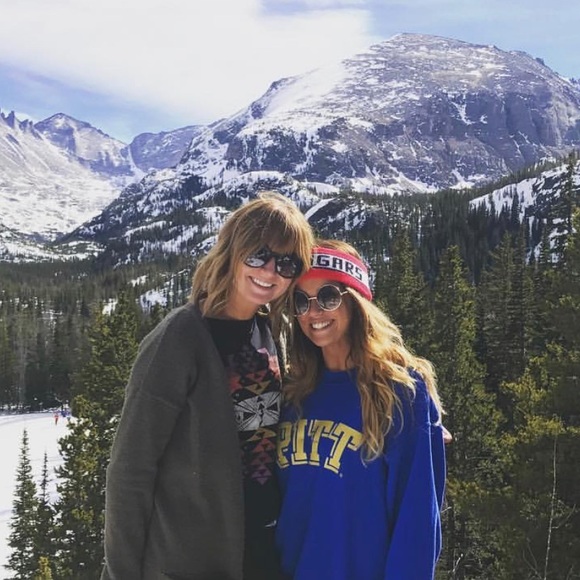 Meet your Posher, Mia - Picture 1 of 1